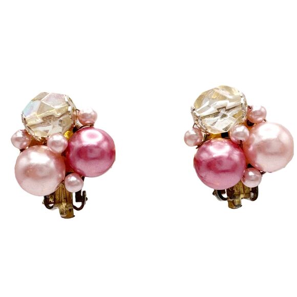 Vintage Pink Pearl Cluster Costume Earrings Made in Japan - Picture 1 of 5